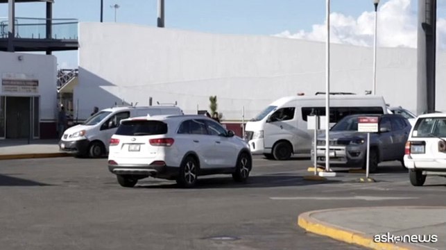 Migranti espulsi dagli Usa arrivano alla frontiera del Messico