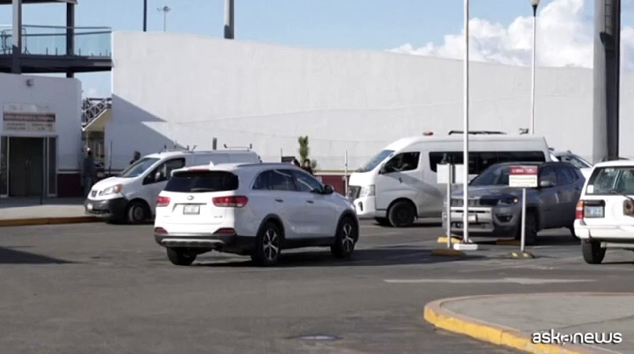 Migranti espulsi dagli Usa arrivano alla frontiera del Messico