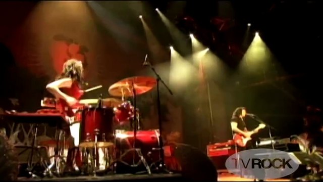 The White Stripes — Hotel Yorba | from “The White Stripes - Peppermint Parade” · (2005) · TVROCK