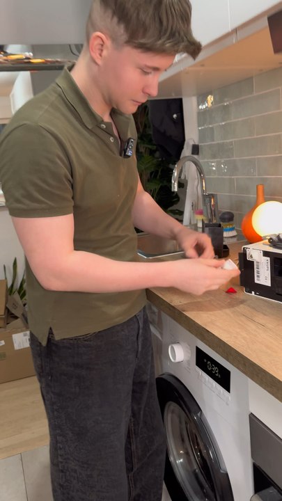 P.UBLlClTE 🛍️ Le LlEN de ce produit (n°108) est dans ma Bl0 (La Bl0-graphie est le texte de présentation sur ma page d’accueil daily, sous ma photo de profil)😀 / Des roulettes à bille à coller sous le petit électroménager