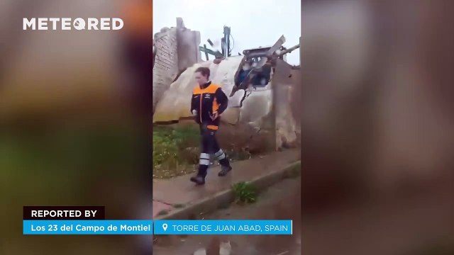 A possible tornado causes extensive material damage in Torre de Juan Abad, Ciudad Real (Spain).