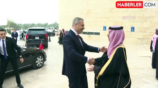 Dışişleri Bakanı Hakan Fidan Riyad'da Suudi Mevkidaşıyla Görüştü