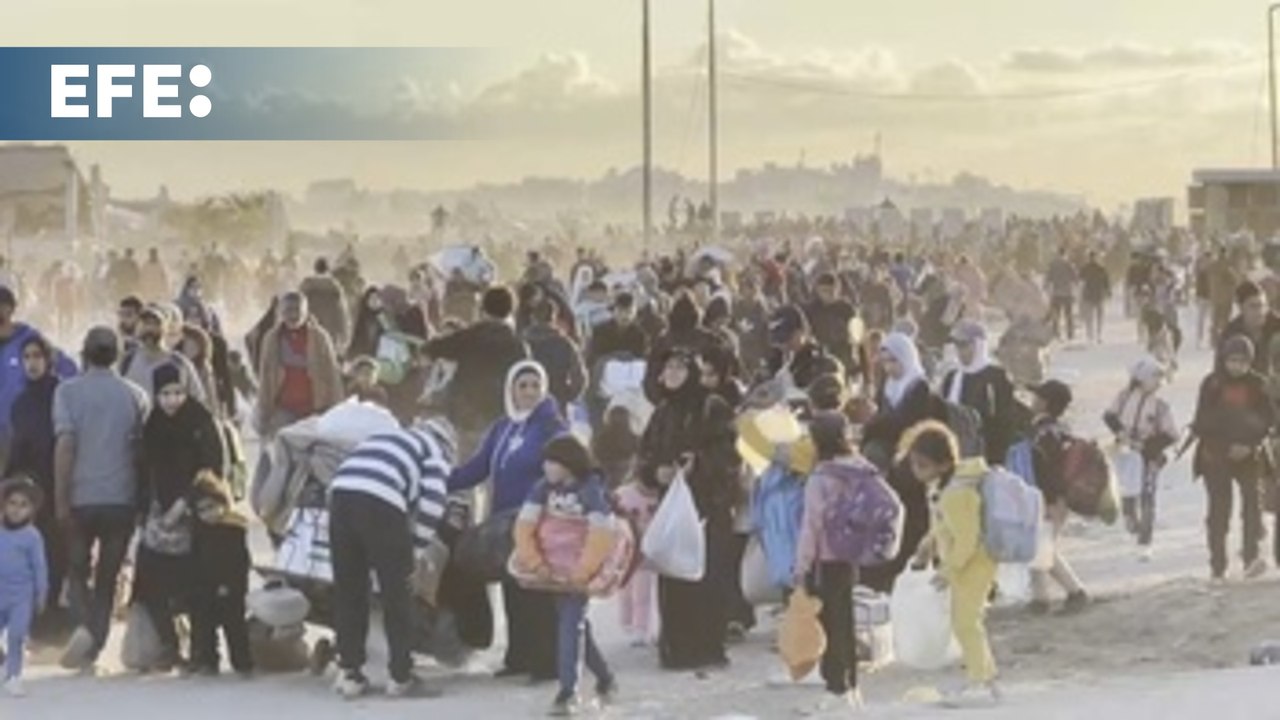 Los palestinos abandonan el sur de Gaza para regresar al norte en medio del alto el fuego entre Israel y Hamás