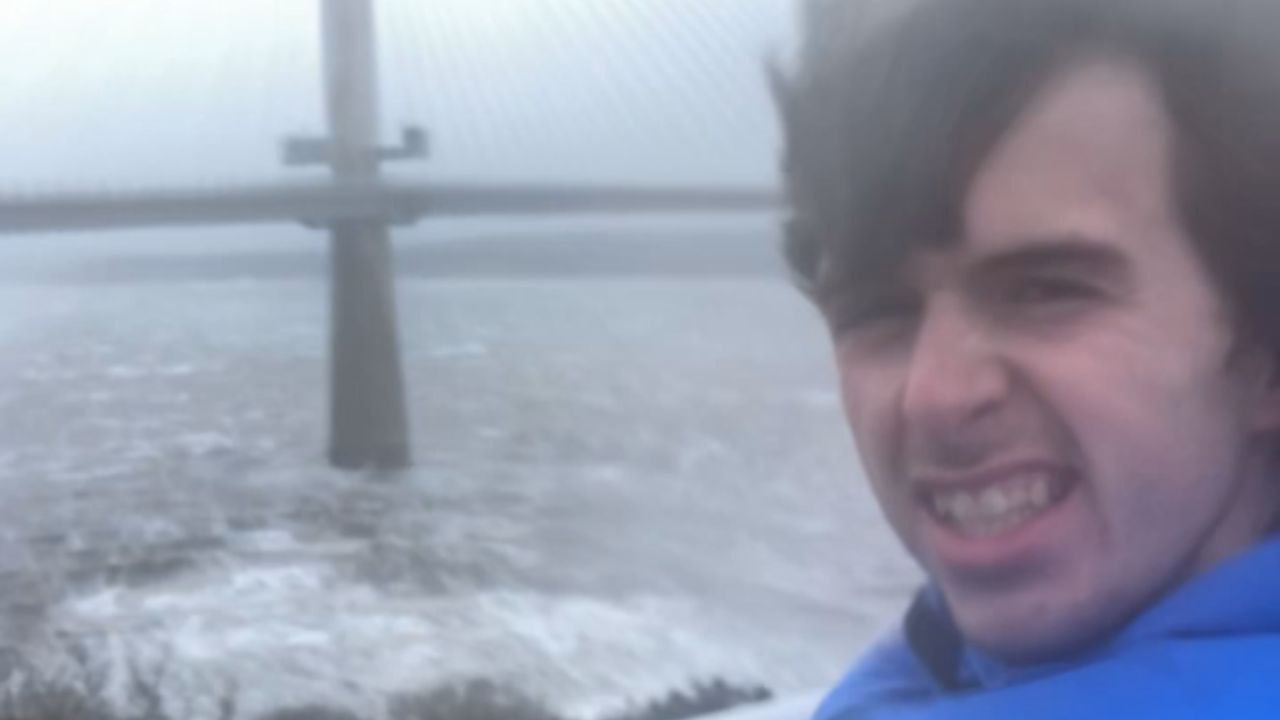 Thrill-seeker ventures out during Storm Éowyn to experience the full force of its chaotic winds