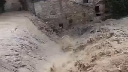Il video della piena record del Lamone nell'ondata di maltempo che si è abbattuta sull'Emilia-Romagna