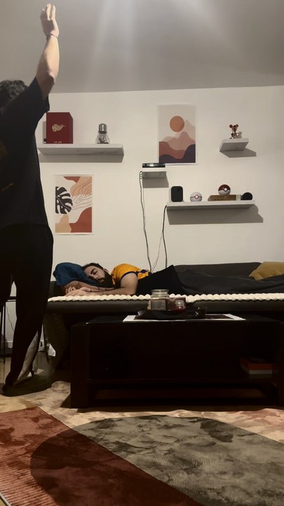 Au début ?????  Cette semaine je le leve tous les jours à 5h pour aller courrir. C’est deja immensement dur, encouragez moi 😓  Jour 2/7