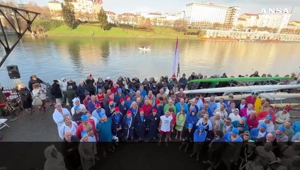 A Torino la 124  edizione del cimento invernale "Orsi?Polari" nel Po