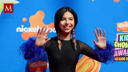 Acusan a Ángela Aguilar de 'robarse' dos vestidos en California