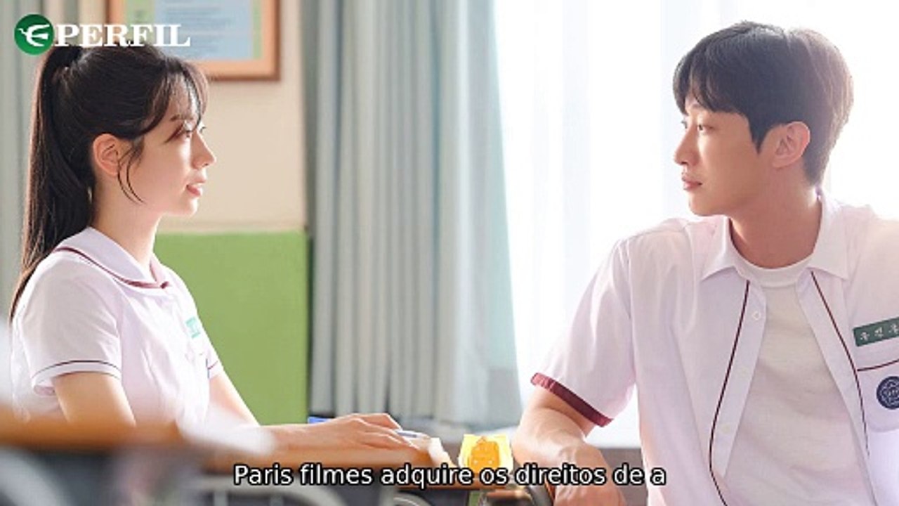 "Estrelas internacionais brilham: Jin Young no Brasil, Jonas Brothers em filme natalino e Imperatriz renovada!"