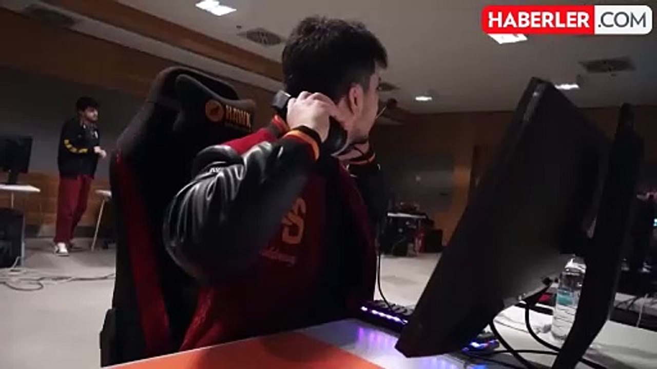 Galatasaray'dan Mert Hakan Yandaş'a olay yaratacak gönderme