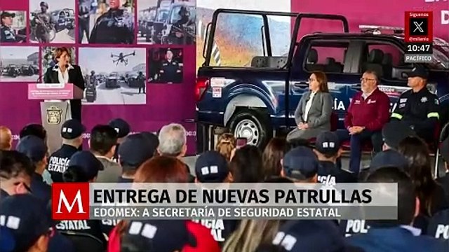 Delfina Gómez entrega patrullas de última generación a policías