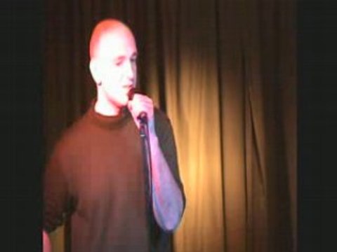 MONDE ETRANGE Mark Scotto