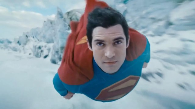 James Gunn Addresses 'Superman' CGI Controversy About David Corenswet's Flying Face | THR News Video