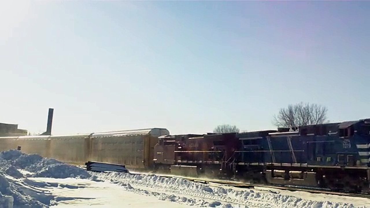 CEFX 1019 leads 199 through Watertown 2_4_11