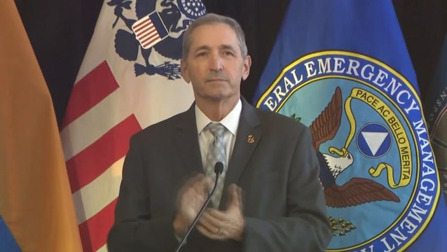 Kristi Noem walks out to song ‘Hot Mama’ at first official DHS news conference