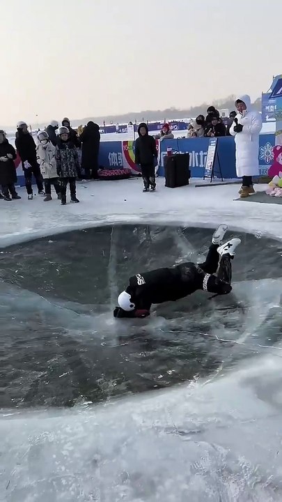 Mystery pit-hole ever😲