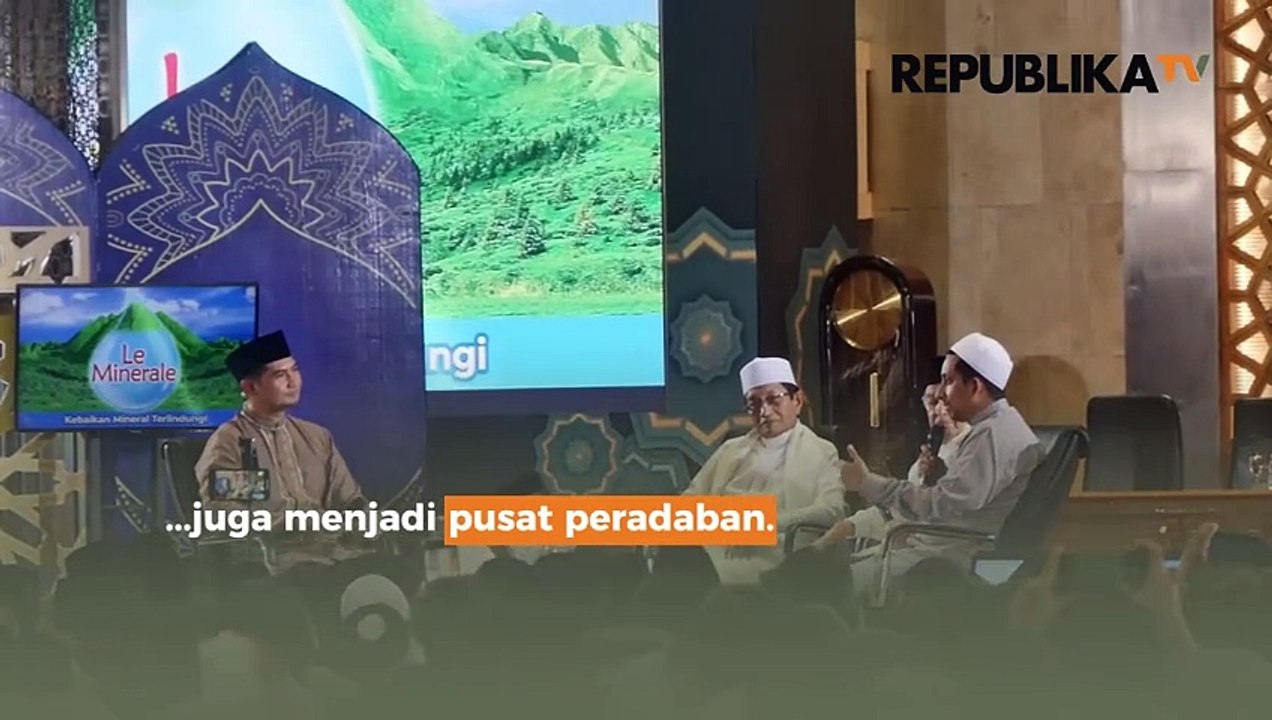 Habib Jafar: Laki-Laki tidak Bercerita, tapi Diam-Diam Pergi ke Masjid