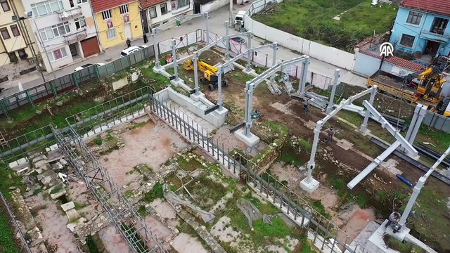 Bursa\'nın Hisar Bölgesi \ arkeopark\ ve \ tarihi ipek fabrikası\ ile turist çekecek