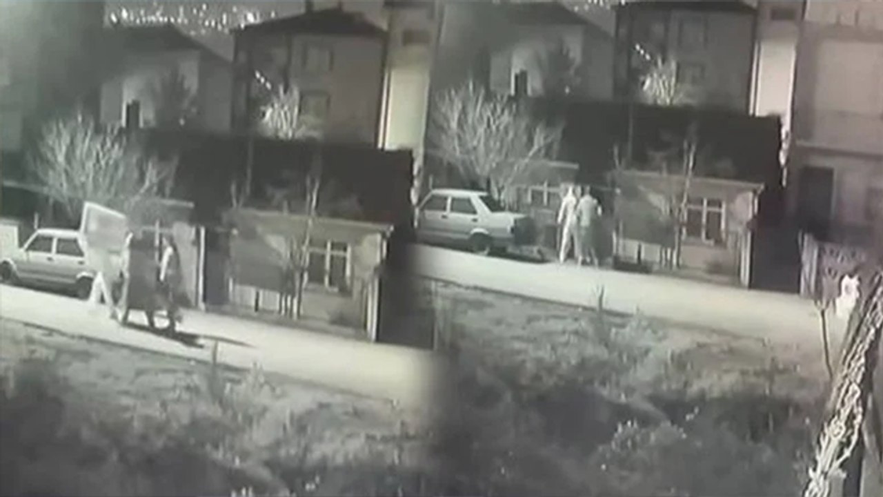 4 hırsız, çamaşır makinesini evden böyle çaldı