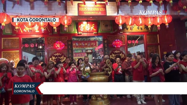 Warga Tionghoa di Gorontalo Rayakan Tahun Baru Imlek Dengan Khidmat