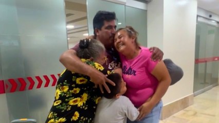 Papá Se Reúne Con Su Familia Después De 28 Años