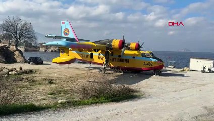 Su alırken batan söndürme uçağı, 7 aydır karada bekliyor; çocuklar kokpitte oynuyor