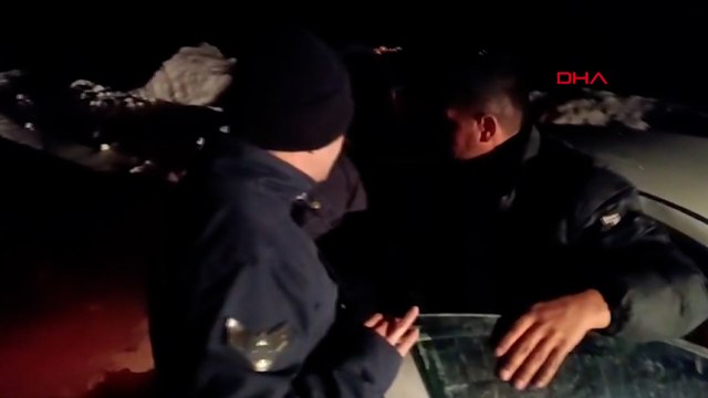 Bayburt'ta karda mahsur kalan 4 kişi kurtarıldı