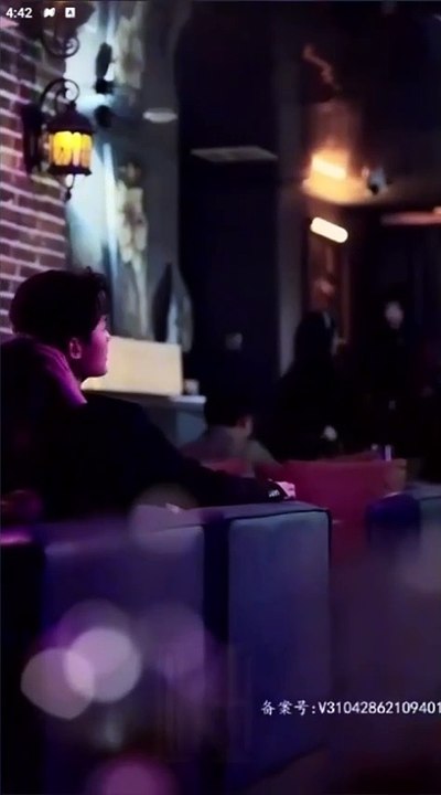 An ugly duckling into a swan / Comeback of the ugly wife / The ugly wife's glow-up: A global sensation