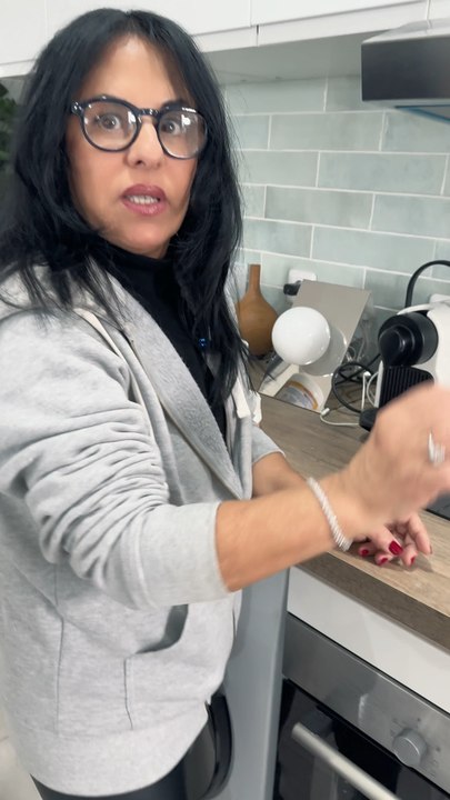 P.UBLlClTE 🛍️ Le LlEN de ce produit (n°137) est dans ma Bl0 (La Bl0-graphie est le texte de présentation sur ma page d’accueil daily, sous ma photo de profil)😀 / Pour enlever les traces de casserole sur la plaque de cuisson 🧽