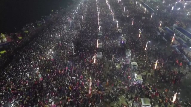 인도 힌두 축제서 또 압사사고... 최소 15명 사망 / YTN