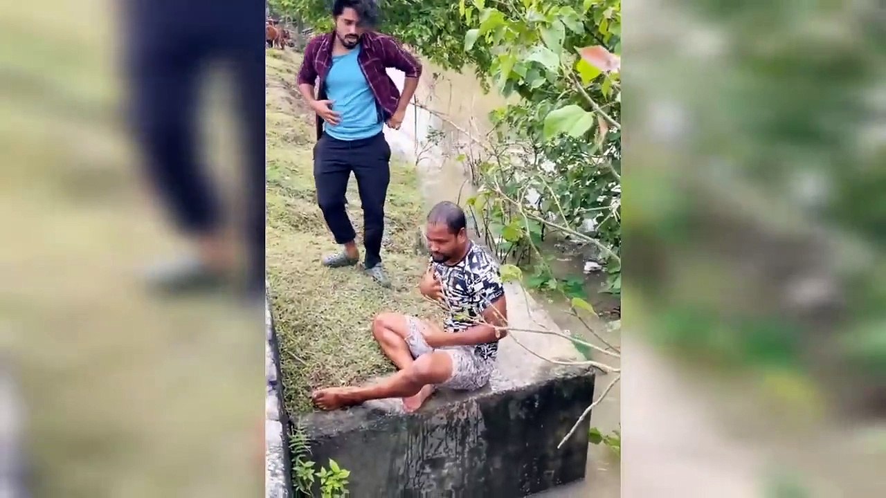 Funny Video😂 comedy...entertanment __ हंसना मना हैं😀__ New Funny Video😂_ Instagram Funny Video😬__ Suraj Rox Funny Video😀__(720P_HD)