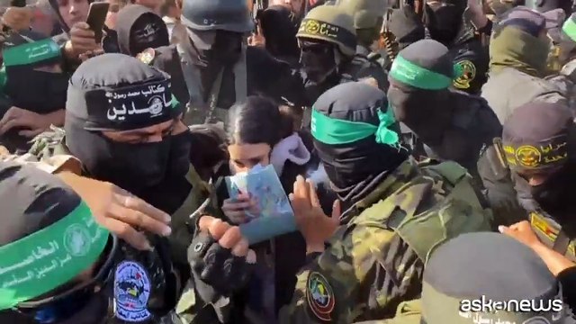 Nuovo rilascio ostaggi Hamas-Israele fra caos e proteste