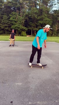 Faire du skate en feu 👌🏻🤪🔥 #skate #fun #fire #skateboard #sport #