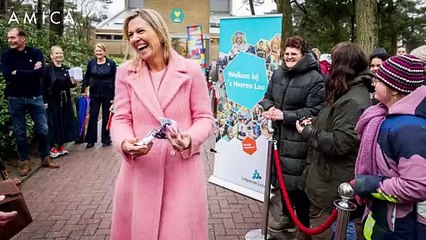 Look formale, ma romantico: il binomio da copiare a Maxima d'Olanda