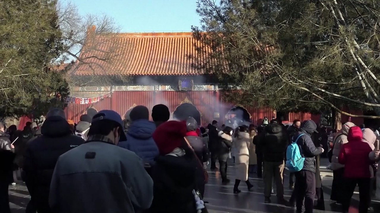 La Chine entre dans l'année du serpent, célébrations et prières à Pékin