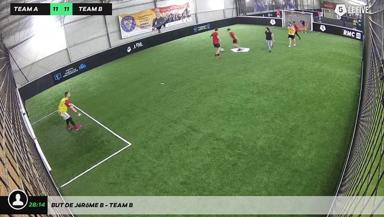 But de Jérôme B - Team B