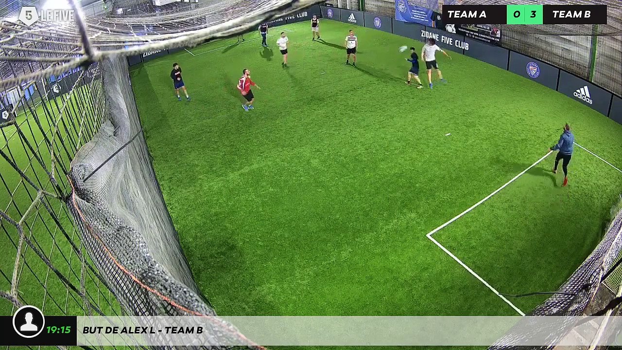 But de Alex L - Team B