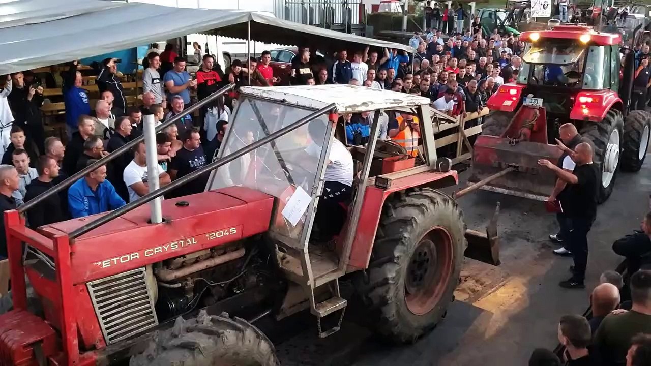 Zetor Cristal 12045 vs Yto 1204