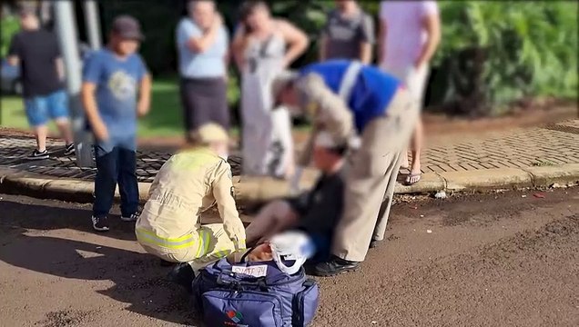 Motociclista fica ferido ao se envolver em acidente com caminhão na Avenida Tancredo Neves