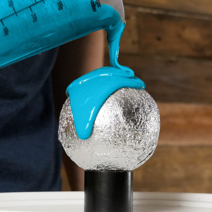 Harry Potter fans will ❤️ this! Making a Quidditch Snitch from the Wizarding World! 🏆⚡