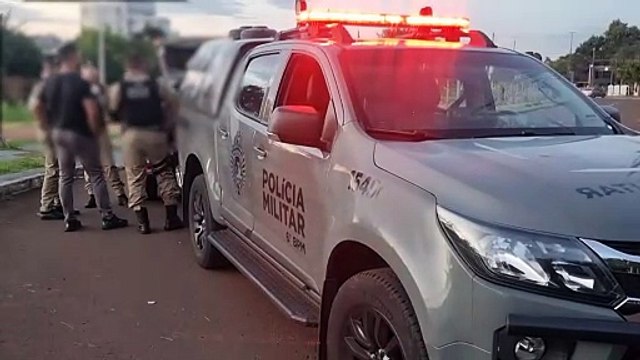 Motorista tenta fugir de abordagem e é preso com entorpecentes em Cascavel