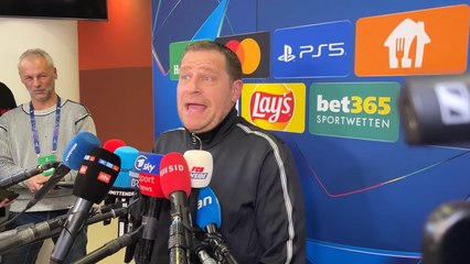 "Guck nicht so, das mag ich nicht": Eberl diskutiert mit Reporter