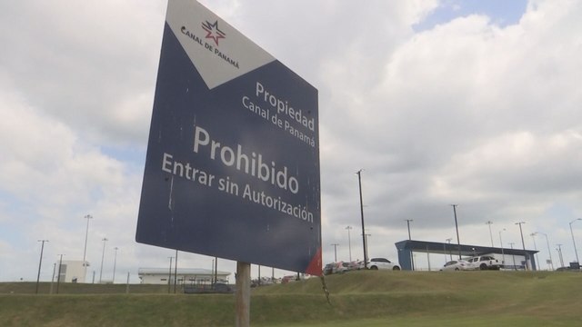 Letreros del Canal son en español y algunos en inglés