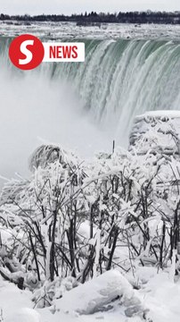Niagara Falls freezes into a stunning winter wonderland
