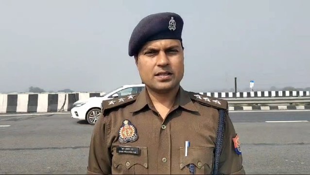 कोहरे में मेरठ एक्सप्रेसवे पर एक के बाद 15 गाड़ियां टकराई