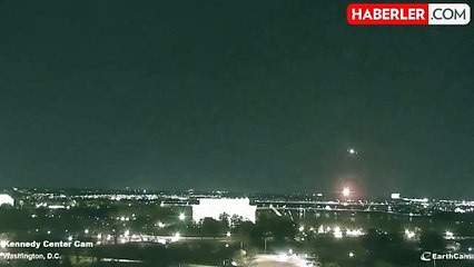 ABD'de bir uçak ile helikopter çarpışarak düştü