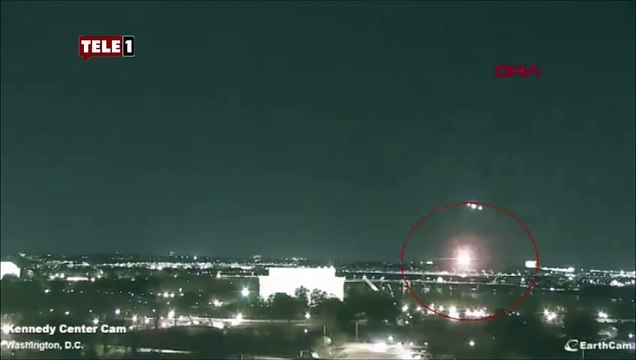 ABD'de uçak ile askeri helikopter havada çarpıştı