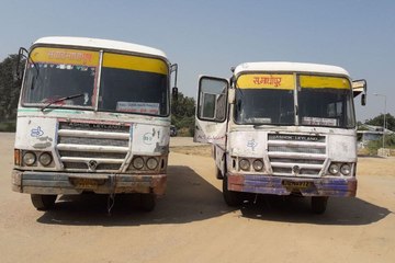 swm news...नई बसें मिली लेकिन मार्गों पर नहीं घूमे पहिए