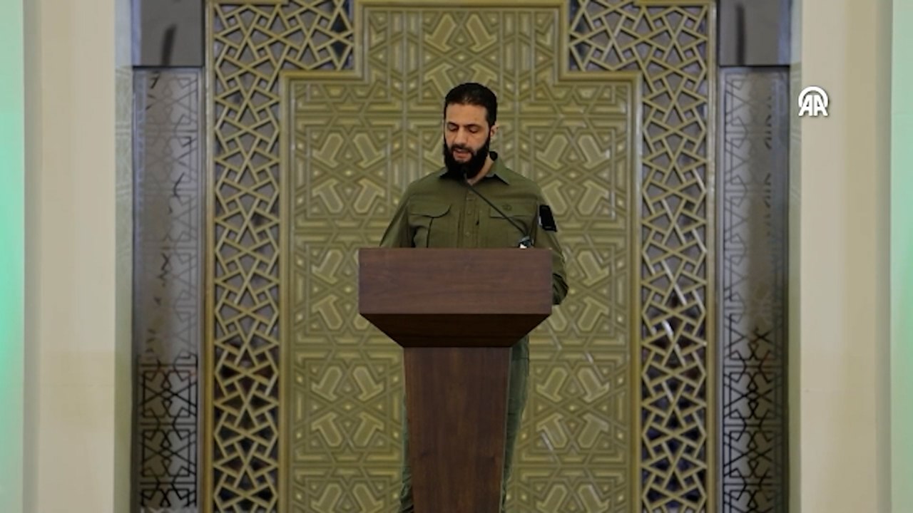 Suriye'nin de facto lideri Şaraa devlet başkanı ilan edildi, Baas Partisi feshedildi