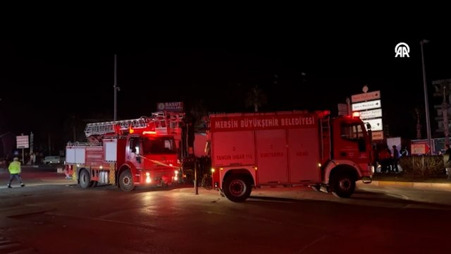 Mersin'de zincirleme kaza: 1 kişi öldü, 2 kişi de yaralandı